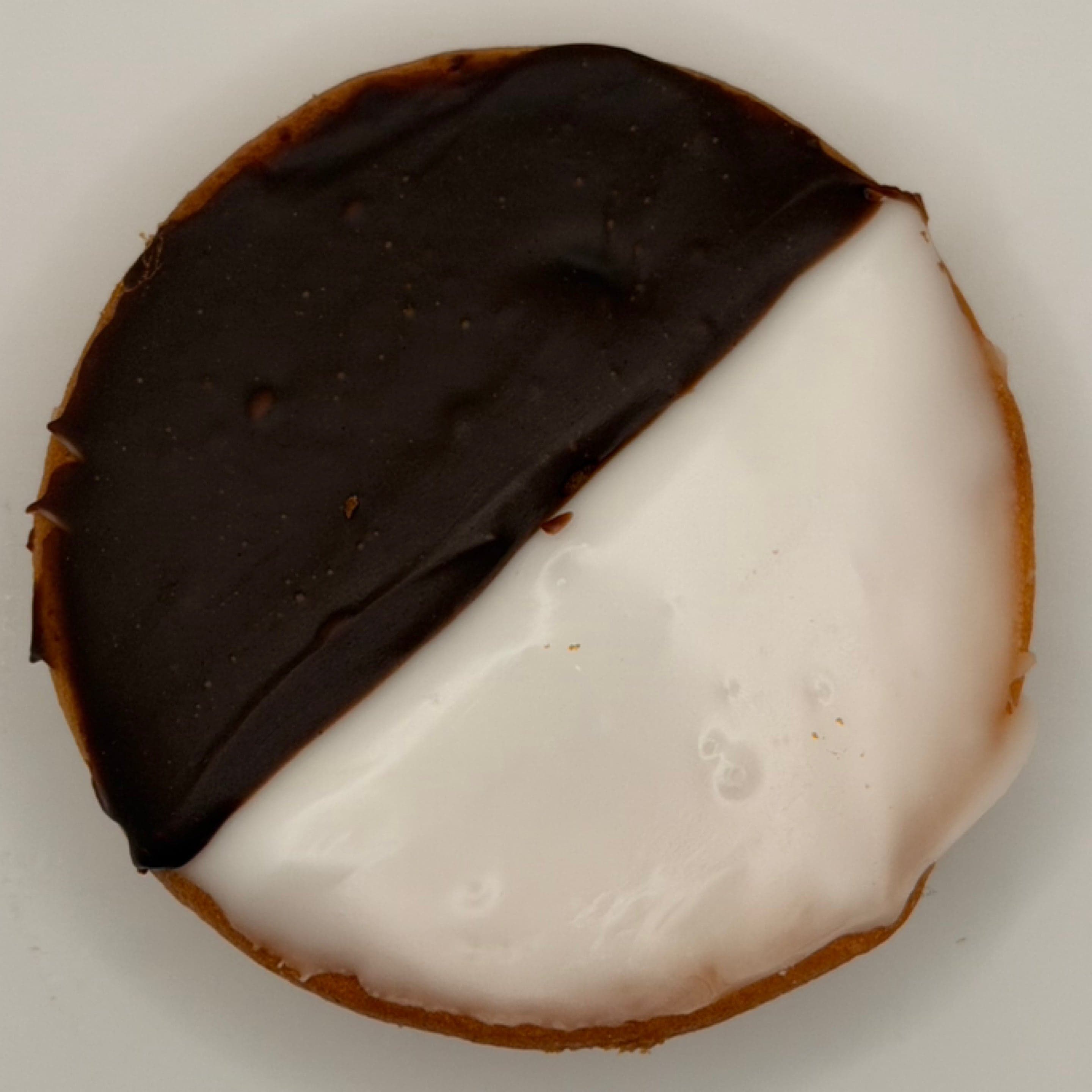 Black & white Cookie