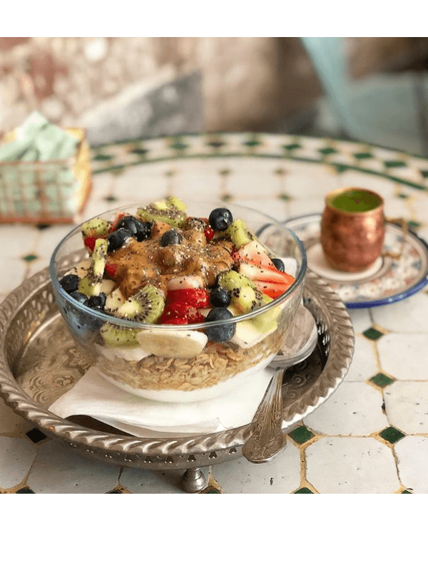 GREEK YOGURT PARFAIT BOWL