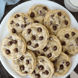 3 Chocolate Chip Cookies