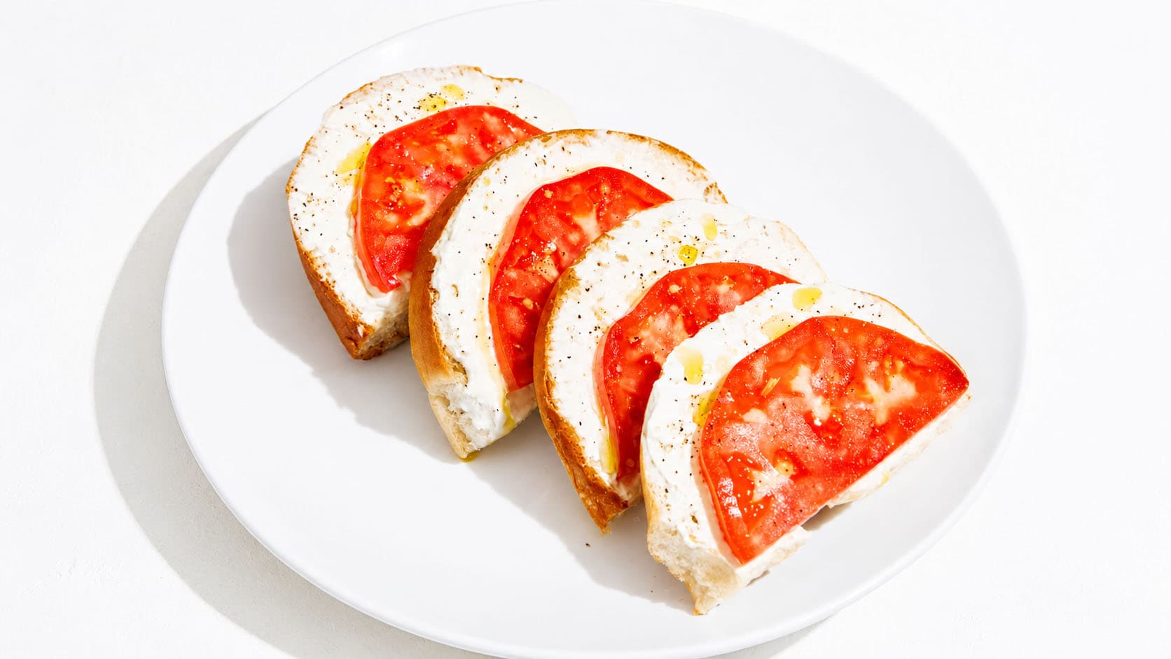 TOMATO BAGEL