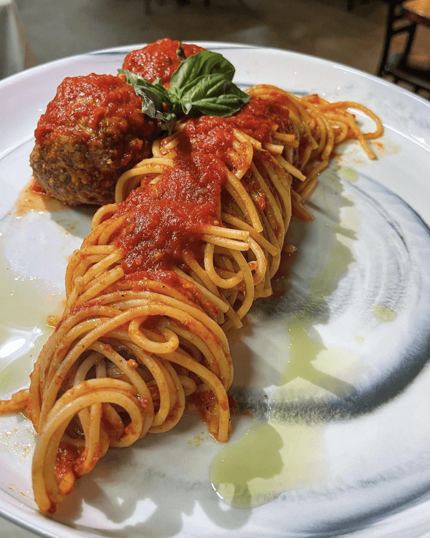 Spaghetti & Meatballs