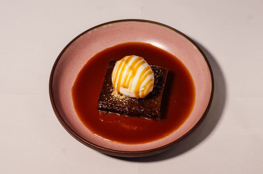 STICKY TOFFEE PUDDING