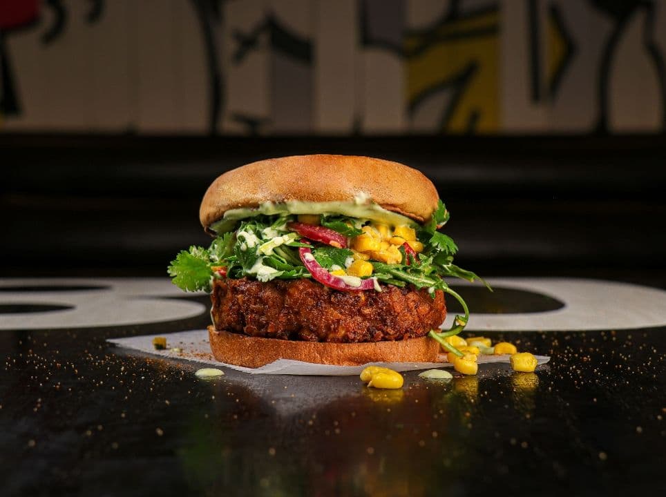 CRISPY CAULIFLOWER BURGER