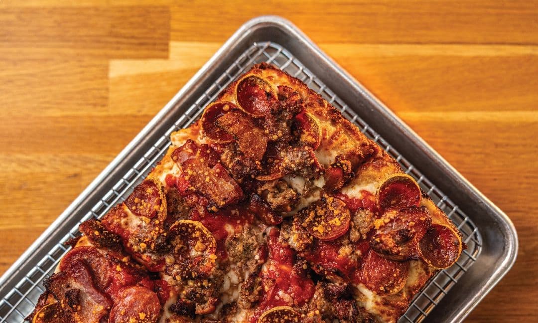 Meatsiah Pizza