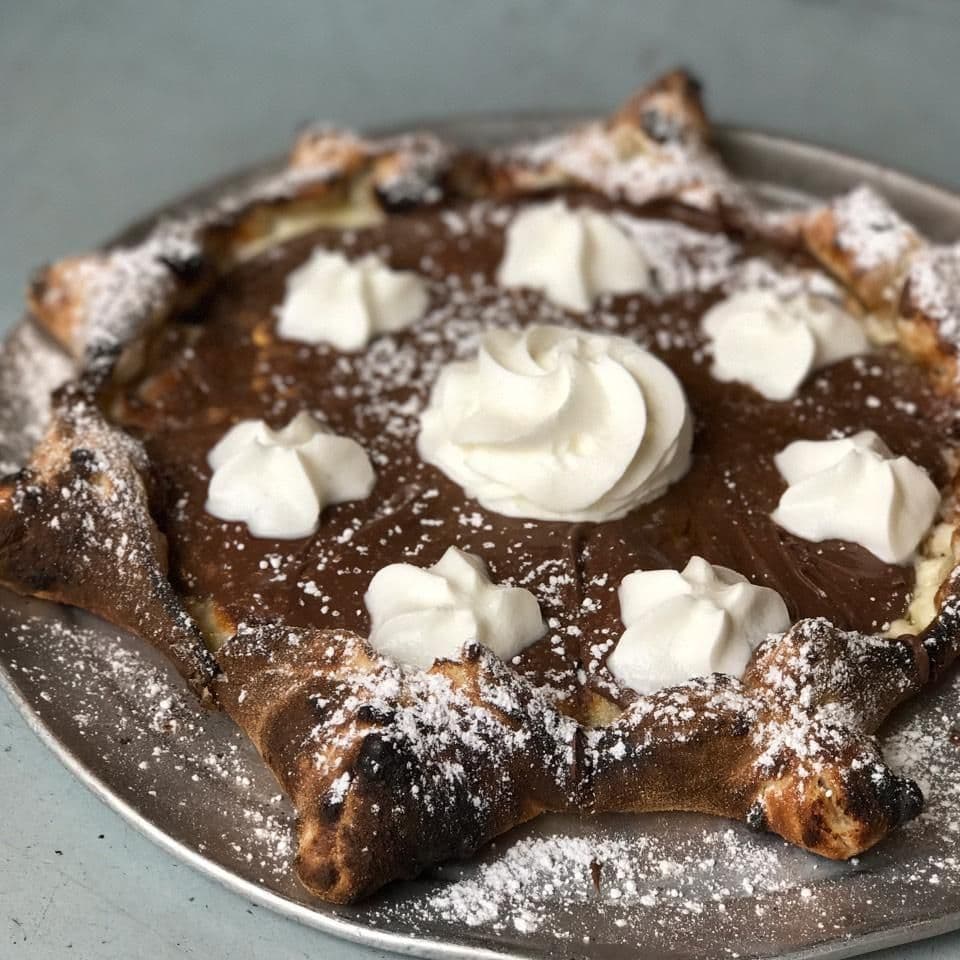 Mascarpone Nutella Pizza