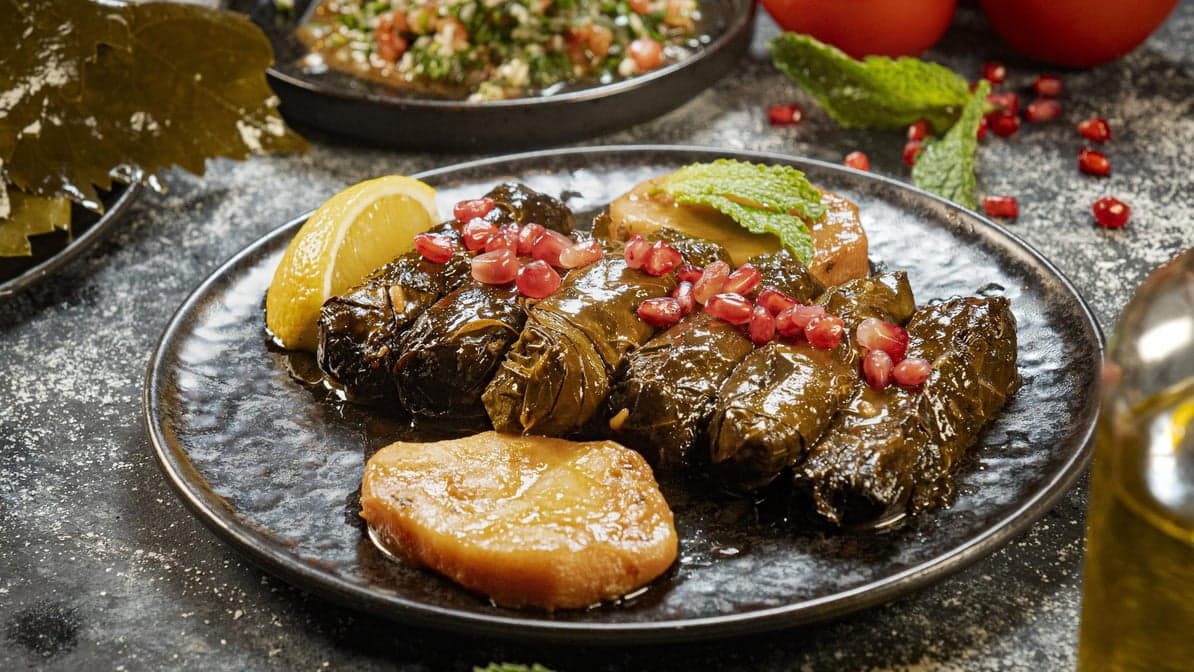 Wara'a Enab Bi Zeit