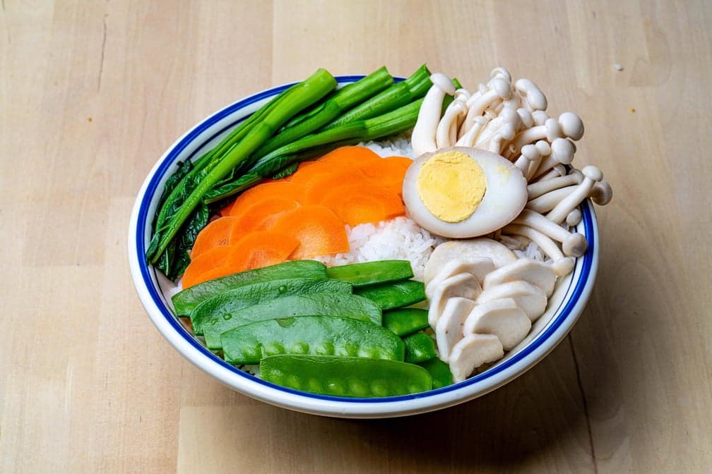 Mixed Mushrooms Over Rice 鲜菌饭