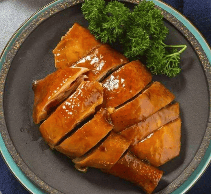 Soy Sauce Chicken (Half) 豉油鸡半只
