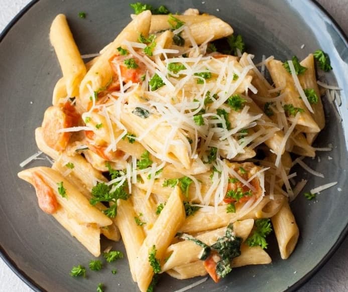 Penne with Garlic Sauce