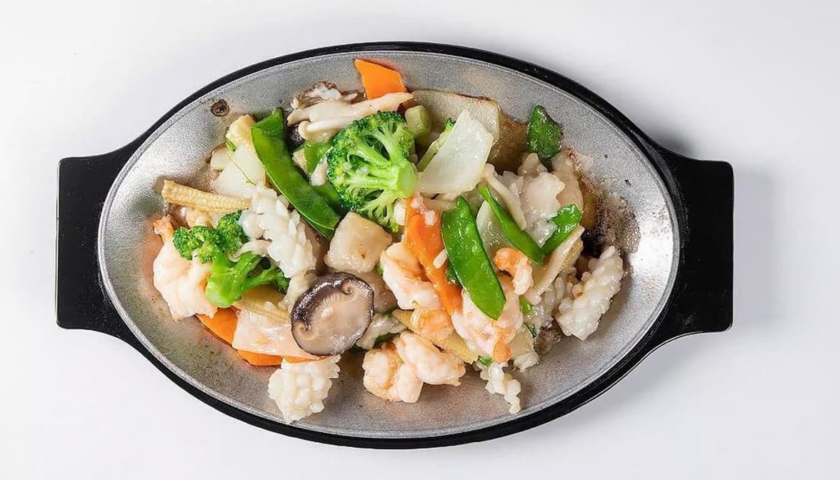 Sizzling Seafood Delight