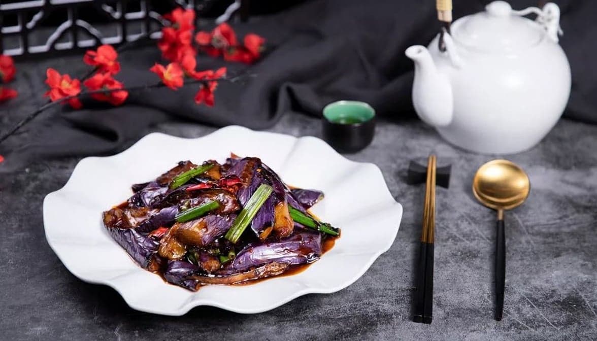 Eggplant in Hot Garlic Sauce