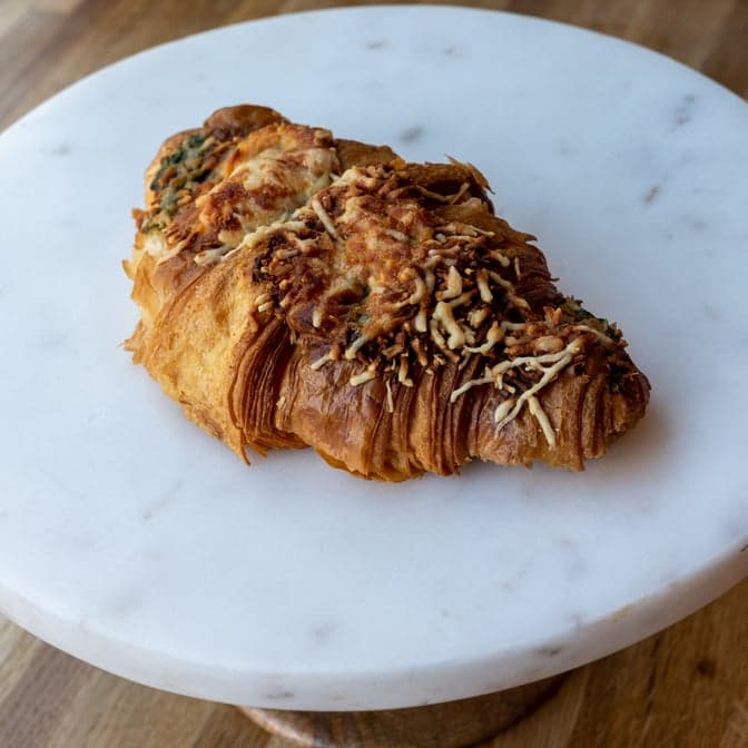 Spinach & cheese Croissant