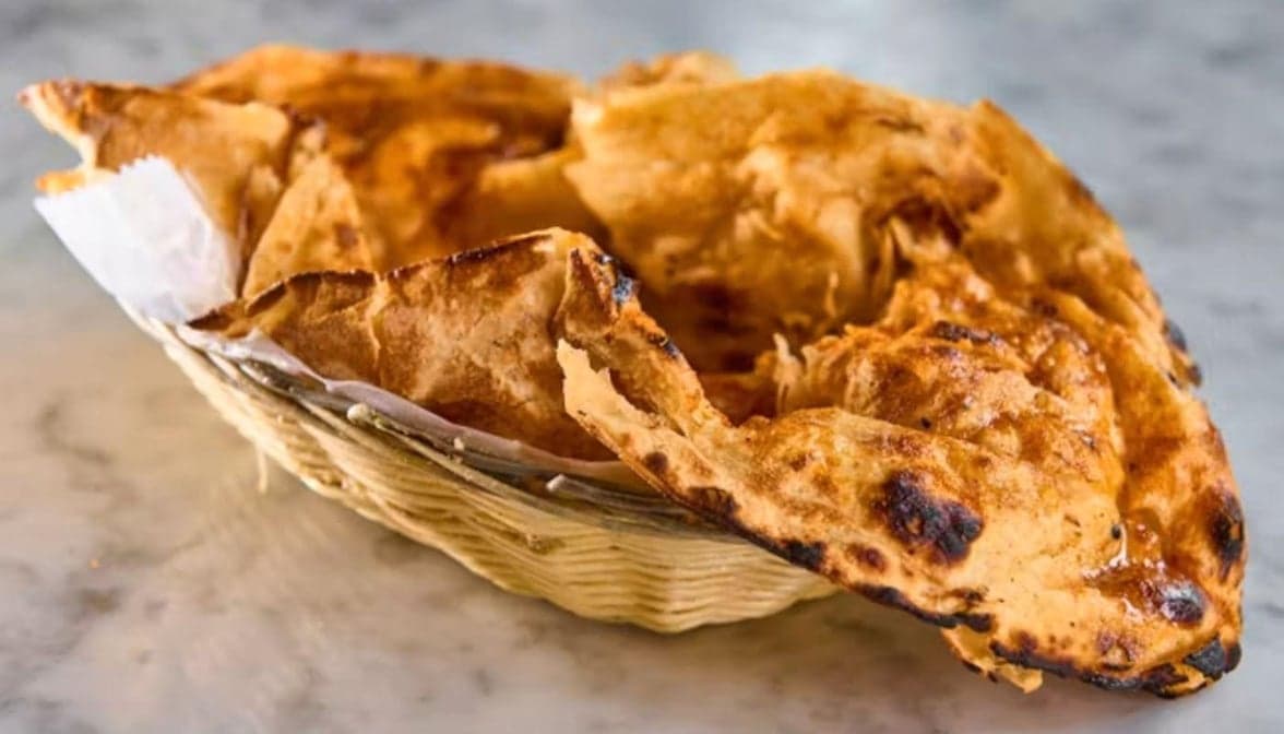 Peri Peri Laccha Butter Naan