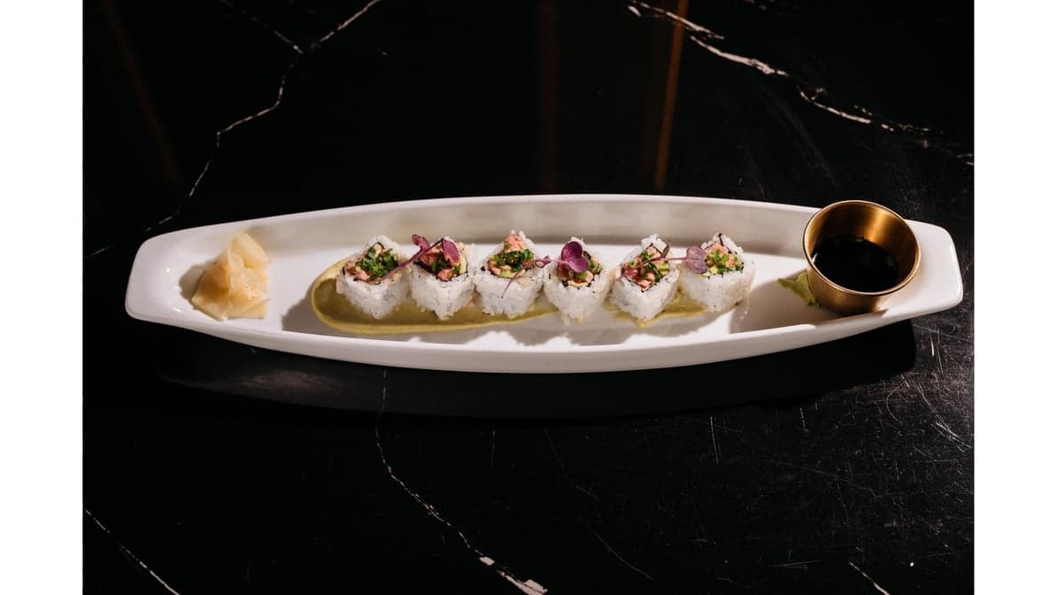 AKI ROLL