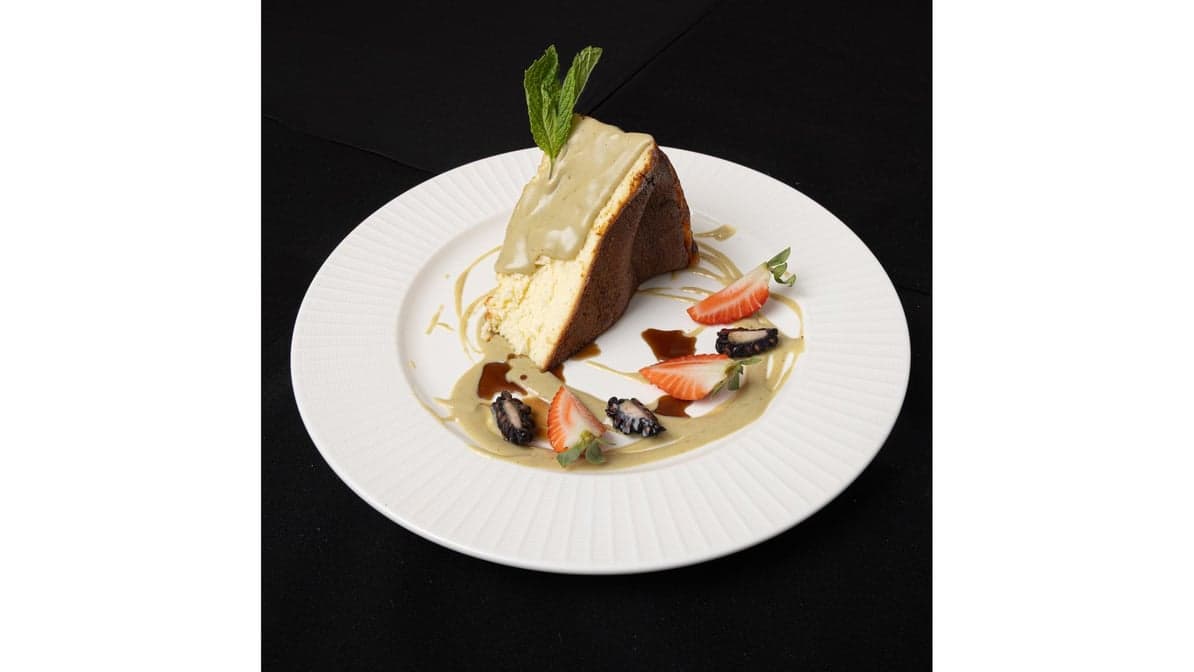 Dubai Gold Cheesecake