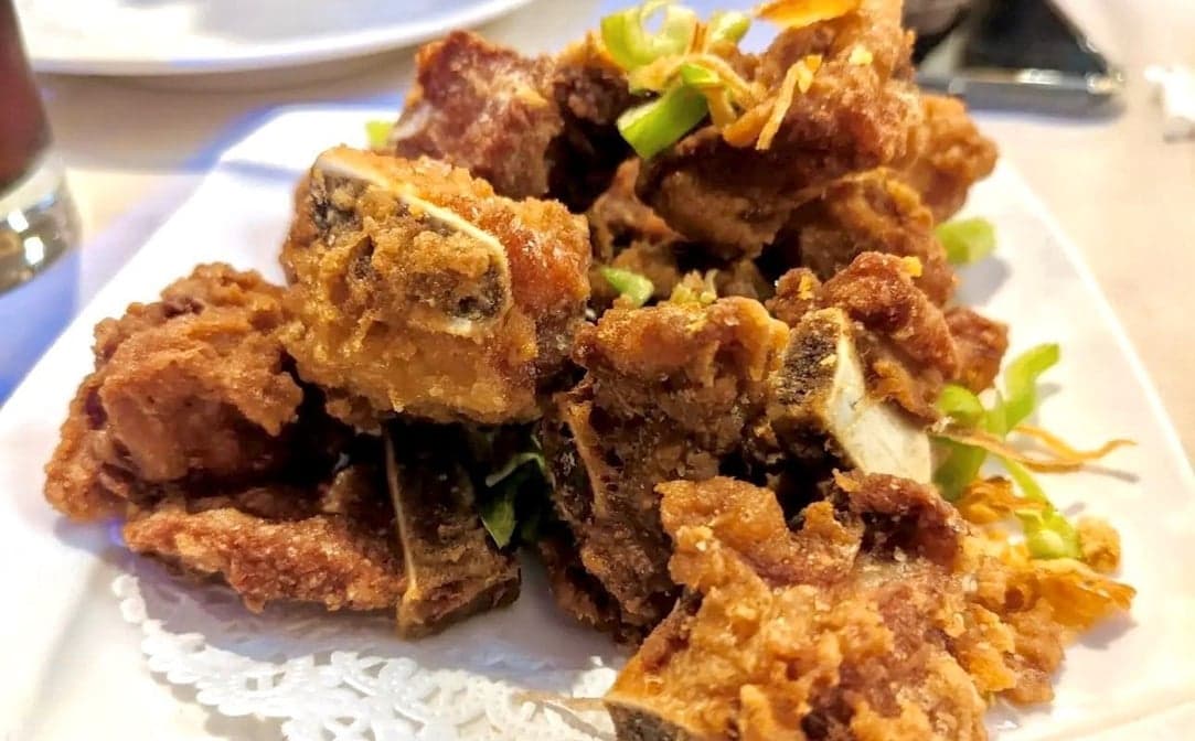 Crispy Garlic Spare Ribs