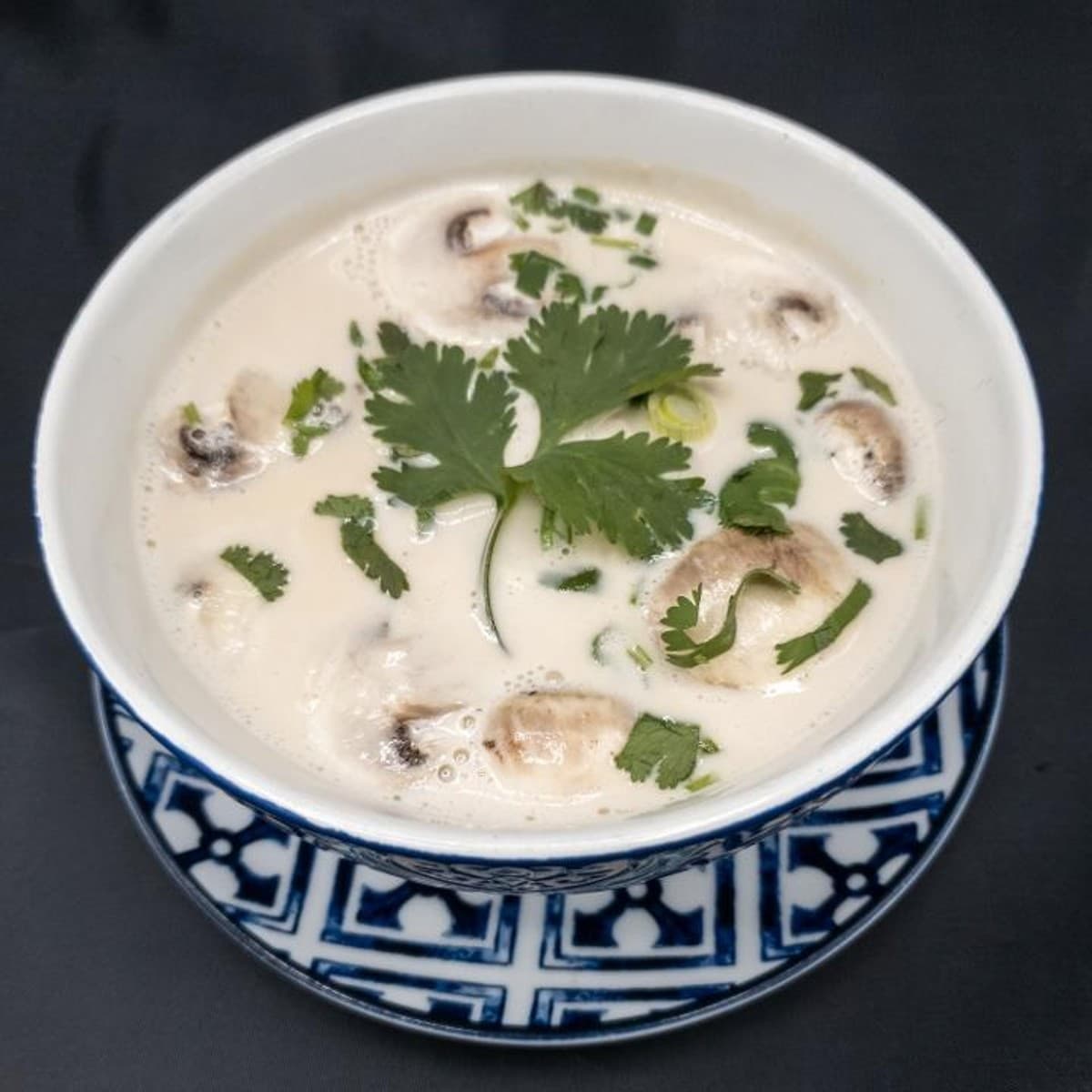 SM Tom Kha