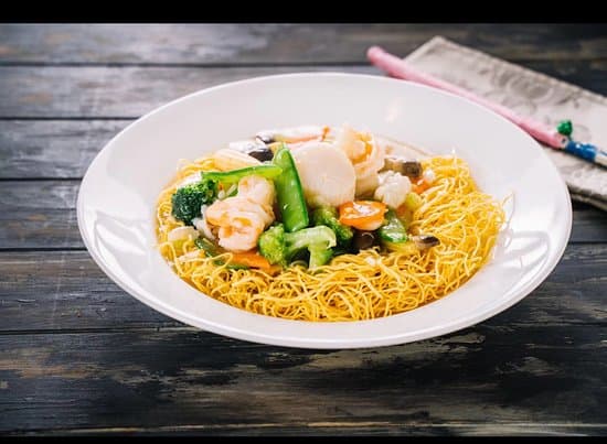 Seafood Pan-Fried Noodles