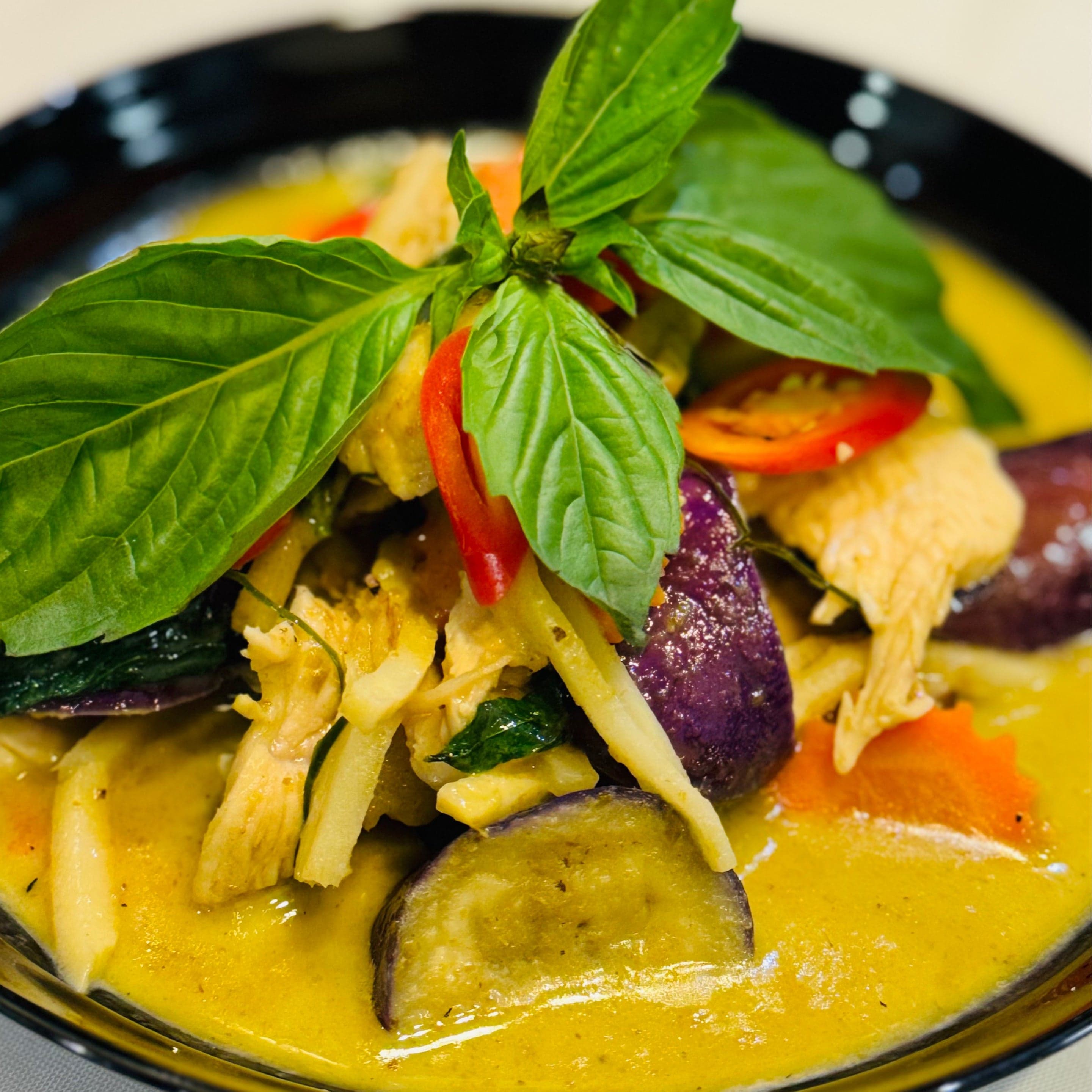 T. Green Curry 🌶️