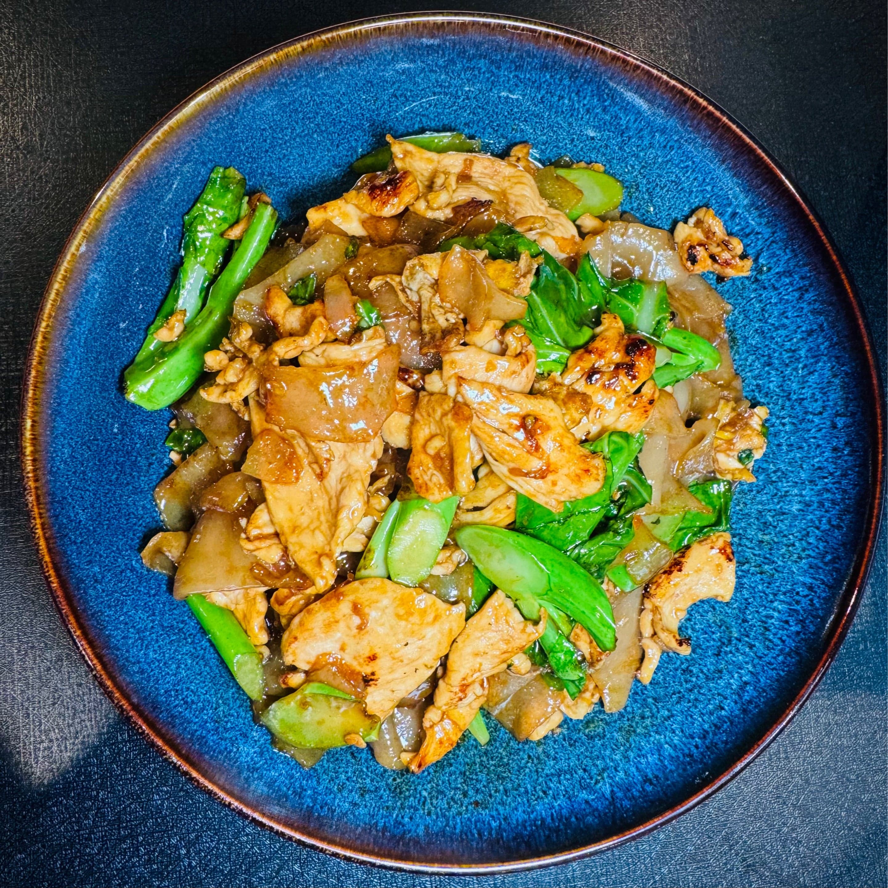 L.Pad See Ew Noodles