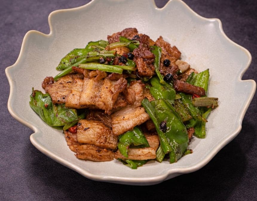 尖椒小炒肉Hot Green Pepper Stir-Fried Pork