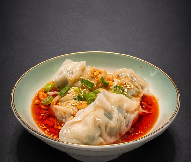 Plump Shepherd's Purse & Pork Wontons (4 pc)