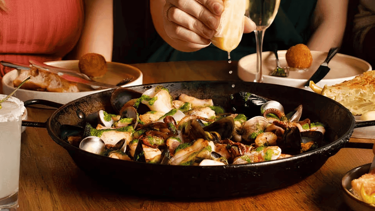 Seafood Paella - Medium