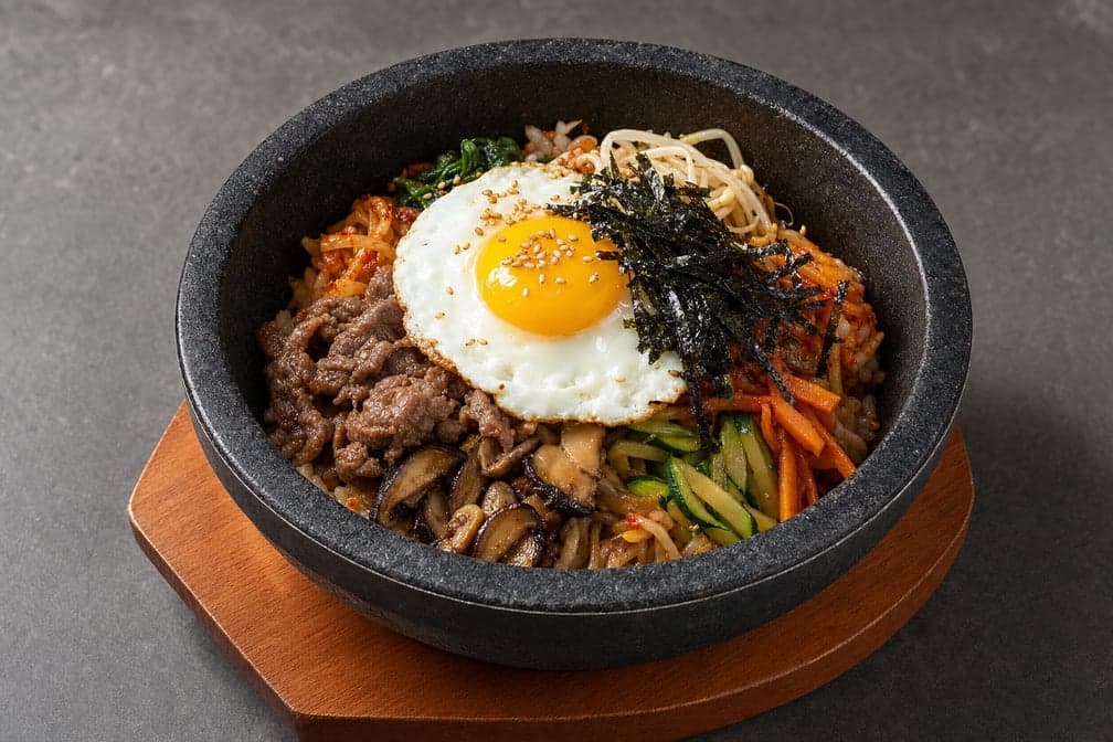 STONE POT BIBIMBAP 돌솥 비빔밥