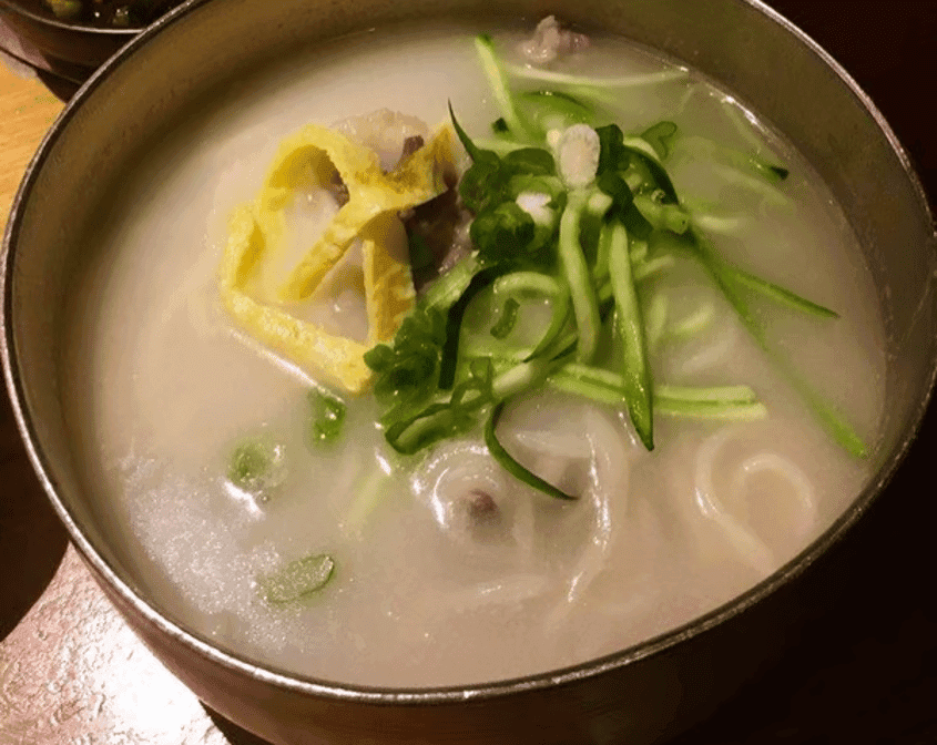 BEEF BONE BROTH NOODLES 사골 국수