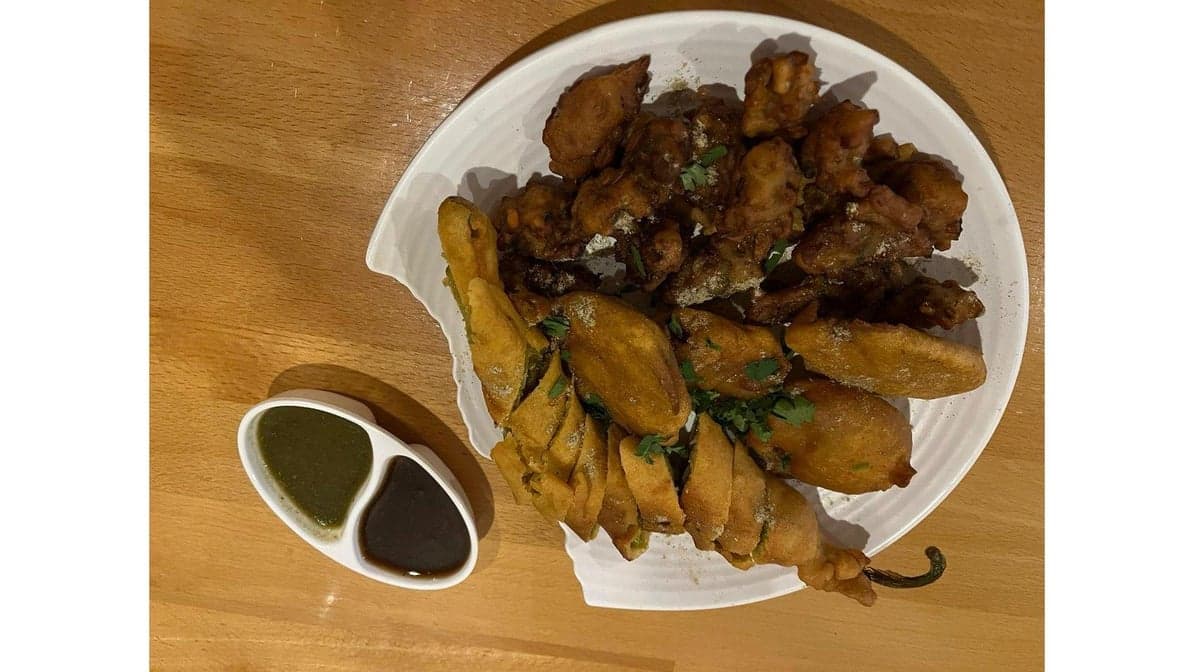 ASSORTED PAKODAS Sndhi Syle