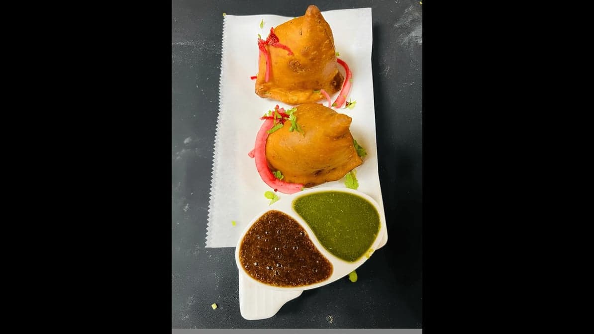 PLAIN SAMOSA (2 PCS)