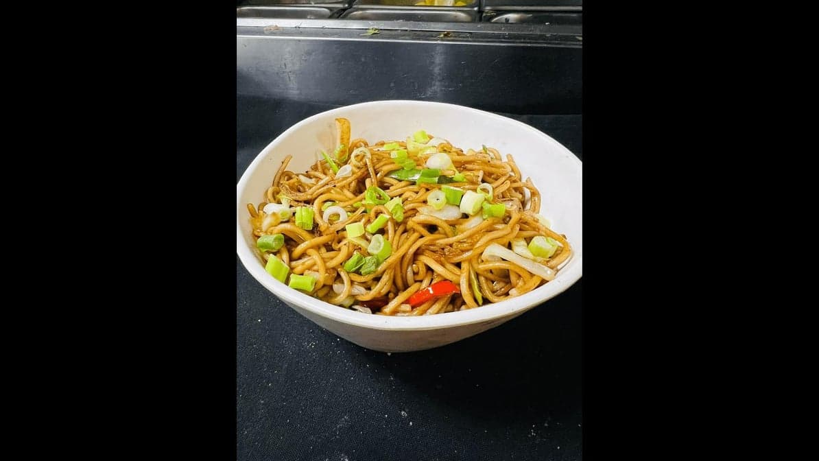 Vegetable Hakka Noodles