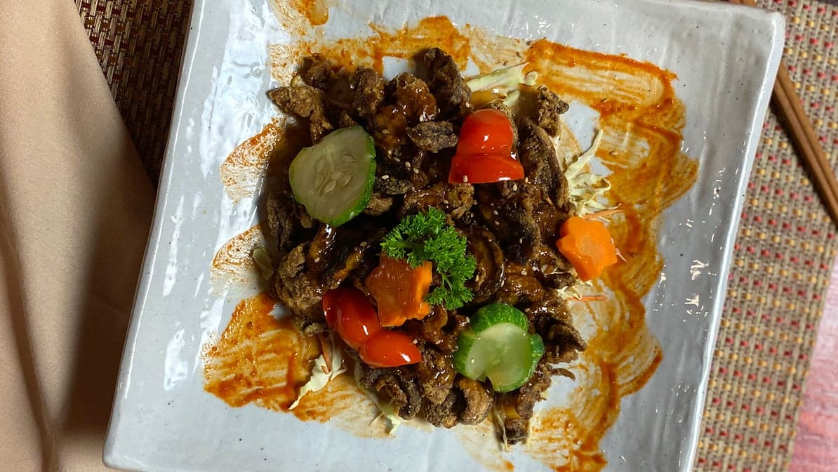 Crispy mushroom in sweet & sour sauce