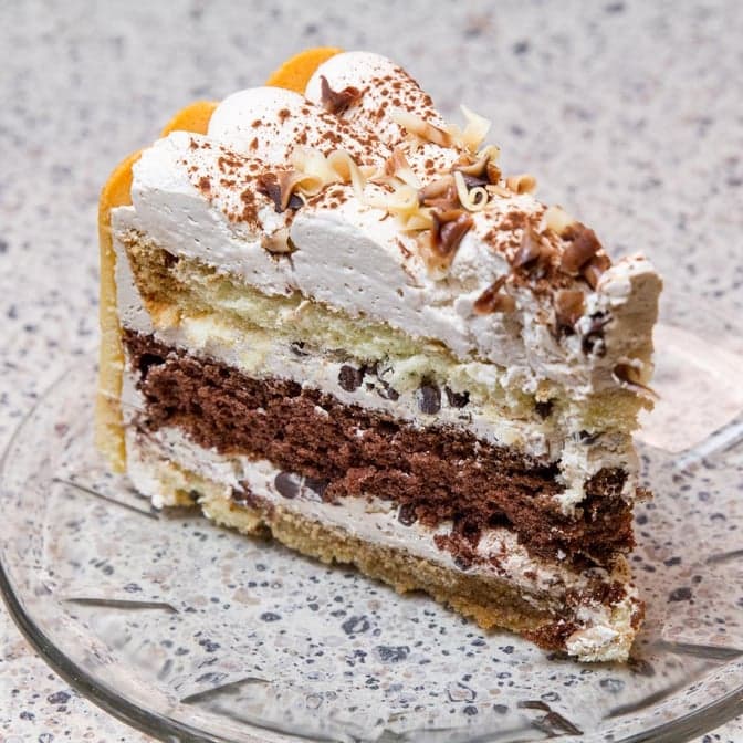 Tiramisu Cake