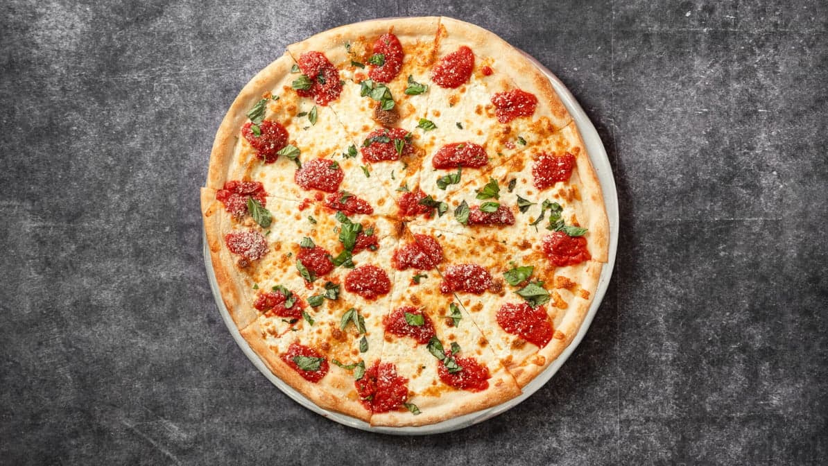 Fresh Mozzarella Pizza
