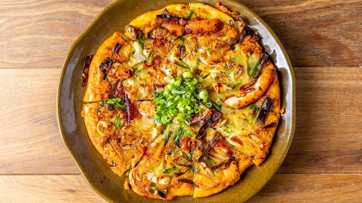Seafood pancake / 해물파전