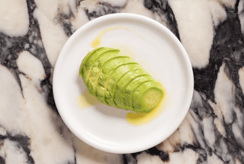 AVOCADO (SIDE)