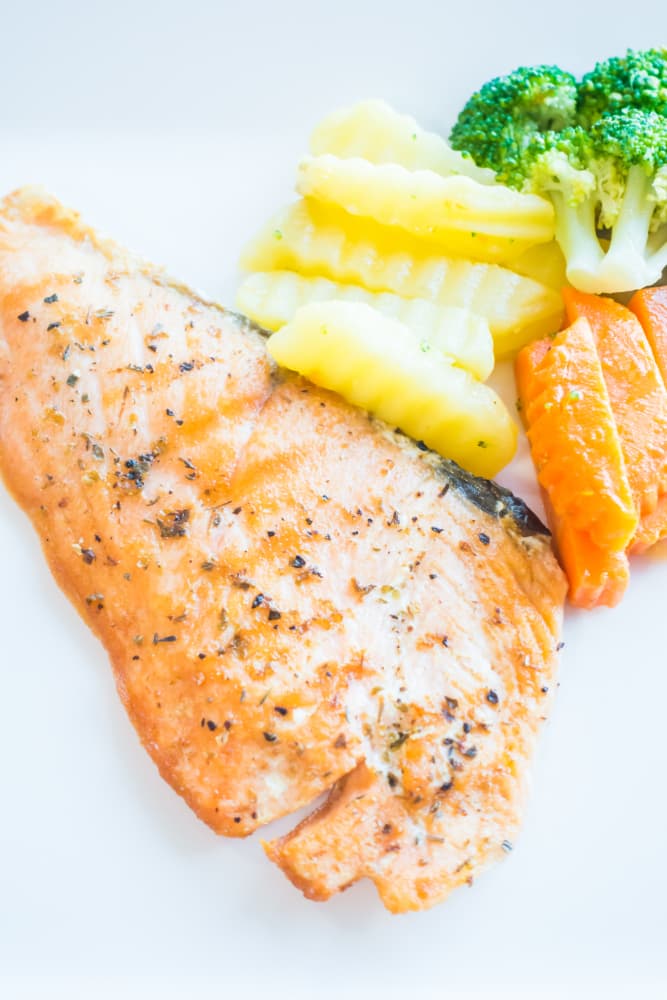 Broiled Salmon Steak