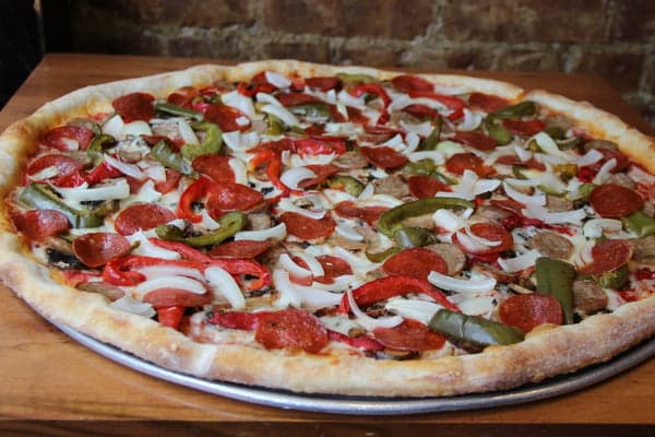 New Yorker Pizza