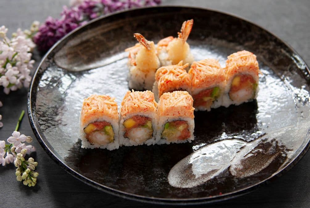 Fancy Tobiko Combo Roll