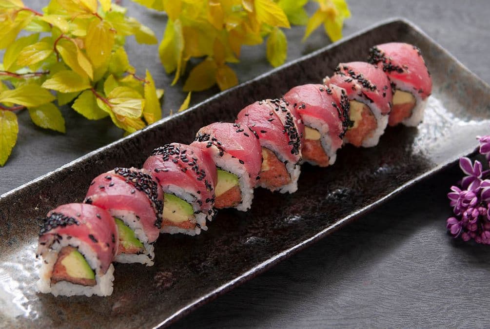 Sesame Crust Tuna Roll
